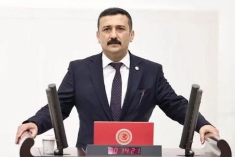 İYİ Partili Türkoğlu'ndan Bakan Bak'a yurt soruları