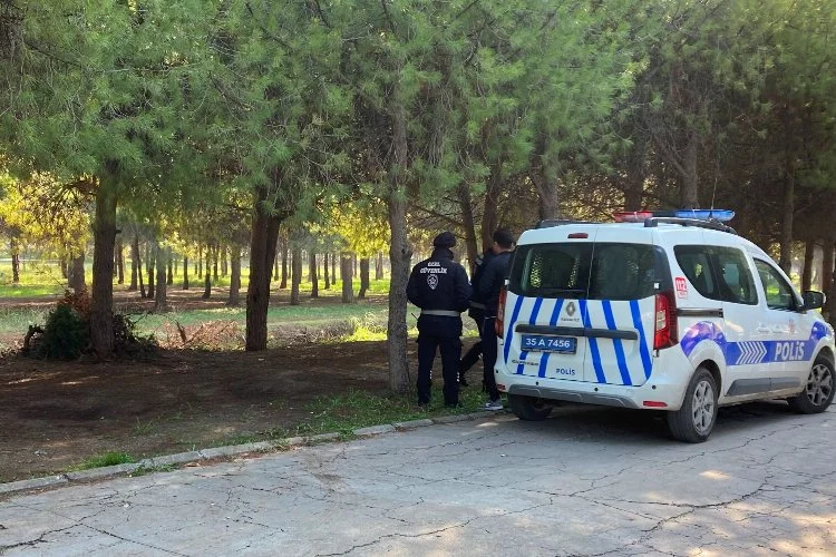 İzmir'de 22 yaşındaki genç ormanlık alanda ölü bulundu