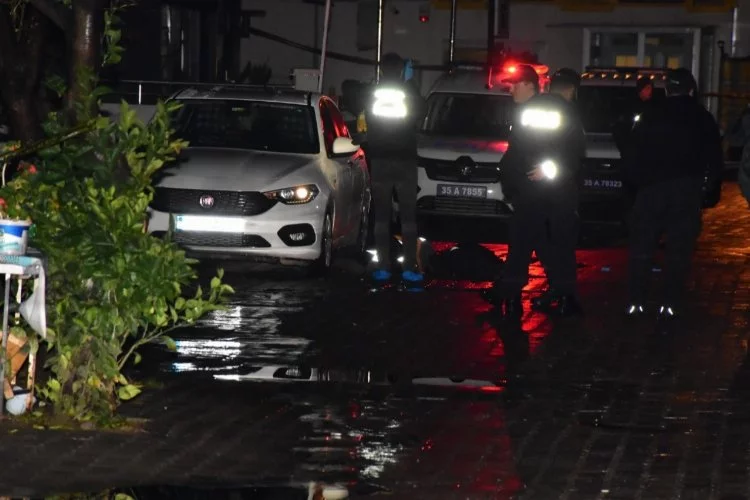İzmir’de sokak ortasında çifte cinayet