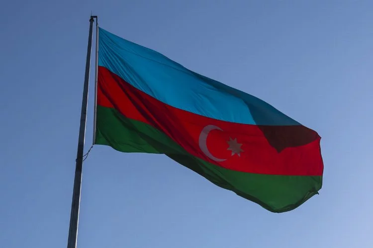 Azerbaycan Cumhurbaşkanı Müşaviri: Karabağ'da sivilleri hedef almıyoruz