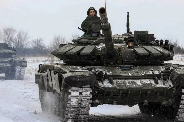 Karaborsada tank motoru satmakla suçlanan Rus albay gözaltına alındı