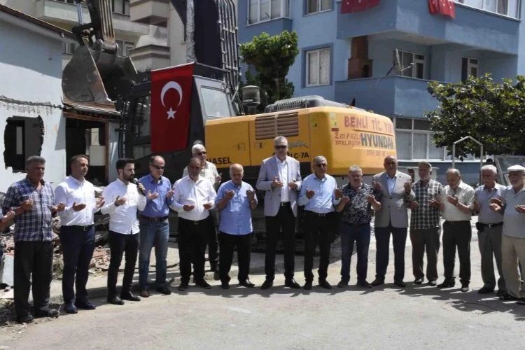 Karacabey Bayramdere Yeniköy Merkez Cami'nde dönüşüm başladı
