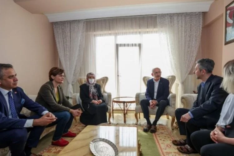 Kılıçdaroğlu'dan Zekeriya Beyaz'ın ailesine taziye ziyareti