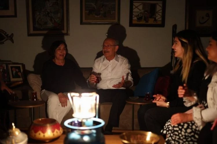 Kılıçdaroğlu, gençleri evinde misafir etti