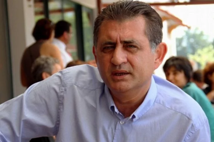 Korkusuz yazarı Ümit Zileli’ye ‘Cumhurbaşkanı’na hakaret’ten gözaltı
