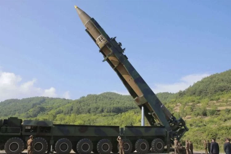 Kuzey Kore'den kıtalar arası balistik füze denemesi