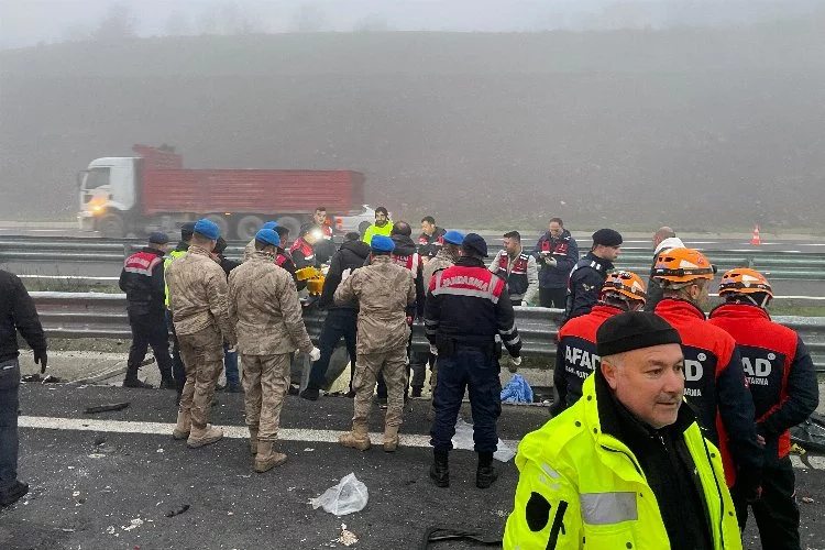 Kuzey Marmara Otoyolu'nda feci kaza: 10 ölü, 57 yaralı