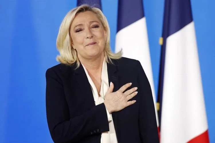 Le Pen: Bu gecenin sonucu kendi içinde büyük bir zafer