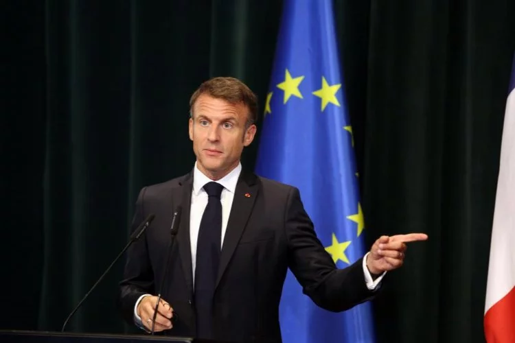 Macron: Müzakereler sürüyor
