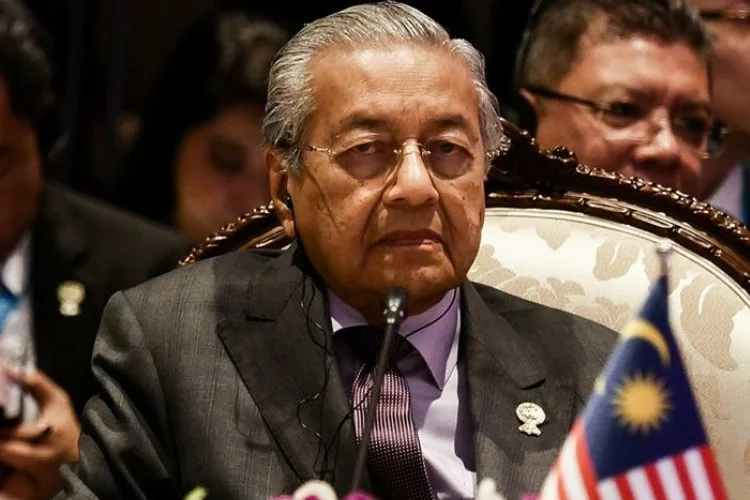 Malezya eski Başbakanı Mahathir, 53 yıl sonra seçimi kaybetti