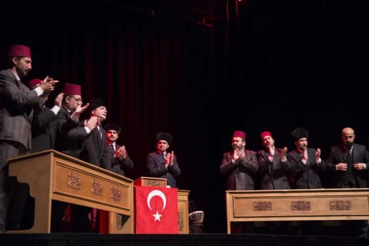 Milli şair Mehmet Akif Ersoy'a Bursa'da duygusal anma