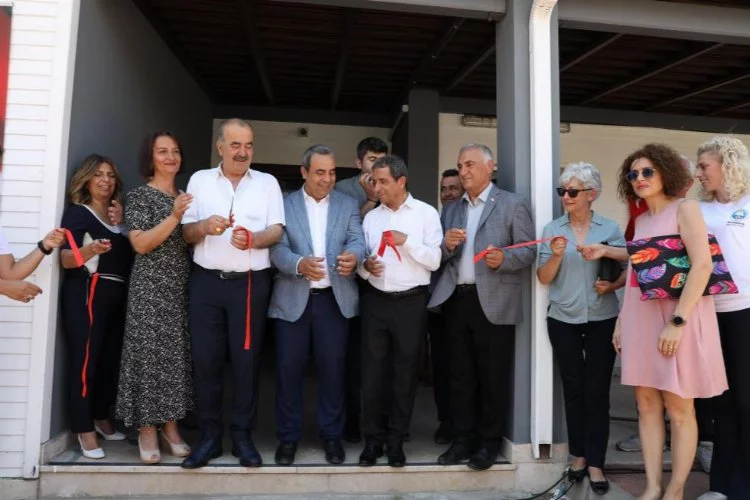 Mudanya Belediyesi Yüzme Havuzu hizmete açıldı