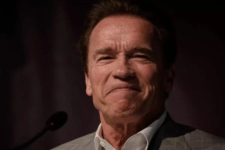 Nazi askerinin oğlu Arnold Schwarzenegger, Auschwitz'i ziyaret etti
