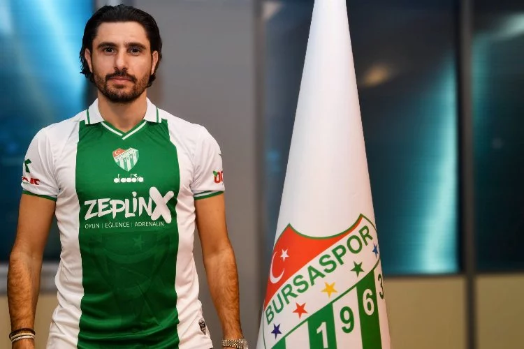 Bursaspor'da Özer Hurmacı'nın lisansı çıktı!