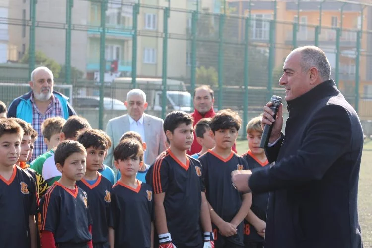 Özgür Aksoy Gemlik'te futbol turnuvası ile anılıyor