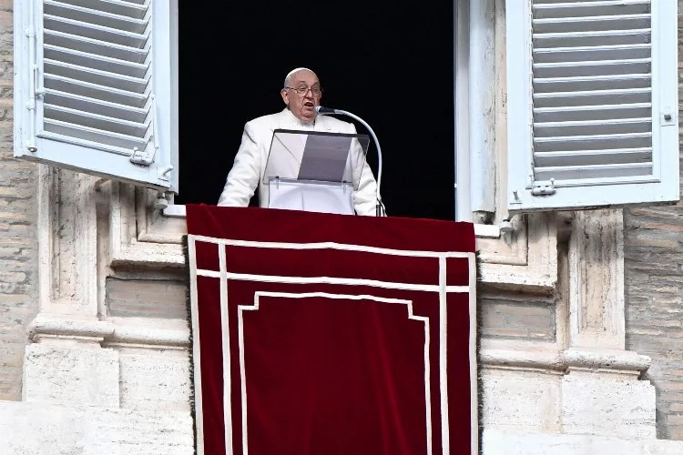 Papa Francis: Bu bir savaş, bu bir terör