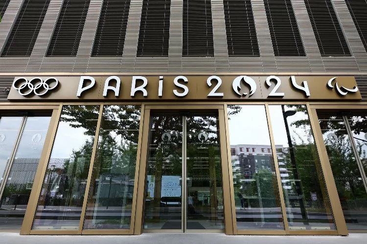 Paris 2024 Olimpiyat Merkezi'ne polis baskını
