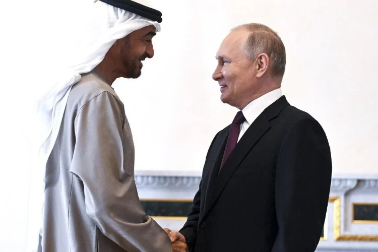Putin, BAE Devlet Başkanı Al-Nahyan ile tavan fiyat uygulamasını görüştü