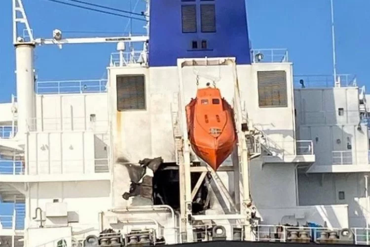 Rus füzesi Karadeniz'de Japon yük gemisini vurdu