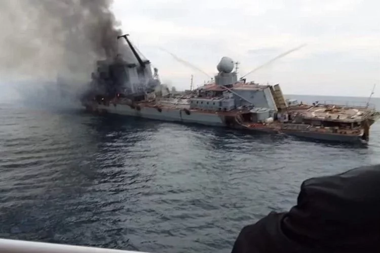 Rus savaş gemisi Moskva'ya ait yeni fotoğraflar ortaya çıktı
