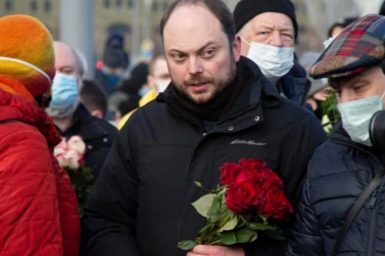 Savaş karşıtı Rus muhalif politikacı Kara-Murza gözaltına alındı