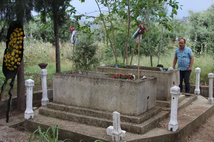 Şen Efe 15 yılını mezarlıkta geçirmişti: Gizemi ölünce anlaşıldı!