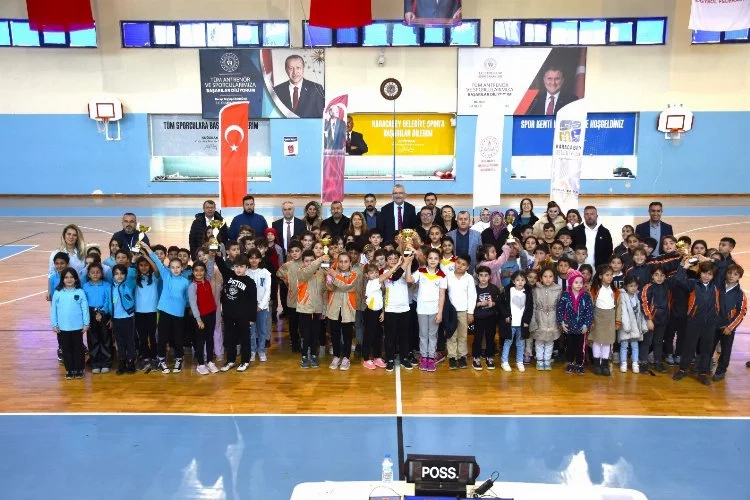 Spor kenti Karacabey’de 'Geleneksel Çocuk Oyunları' gerçekleşti