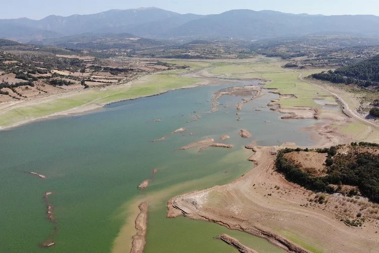 Su seviyesi yüzde 16'ya düştü: Bayramiç Barajı kuruyor