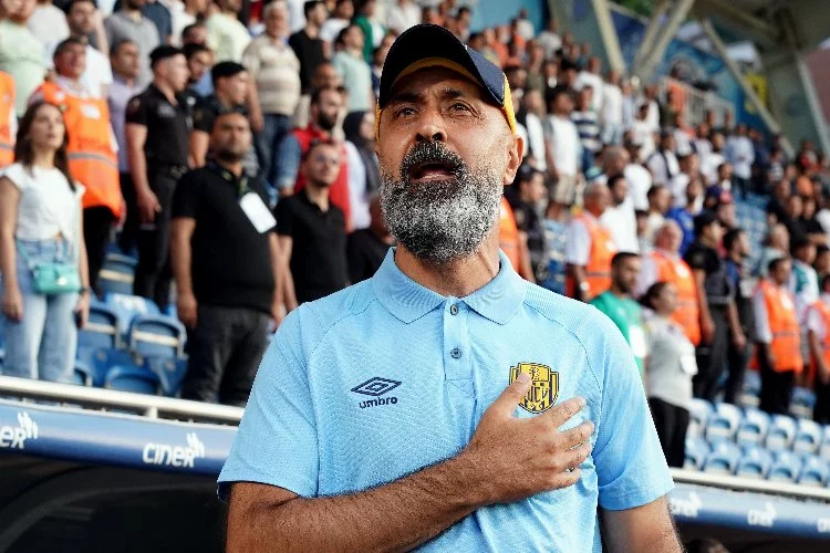 Süper Lig'de 7 haftada 6 teknik direktörle yollar ayrıldı!