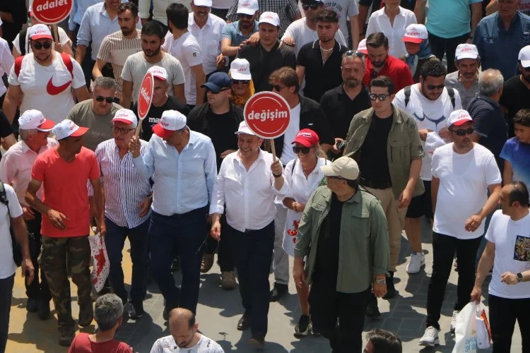 Tanju Özcan'ın 'Değişim ve Adalet' yürüyüşü başladı