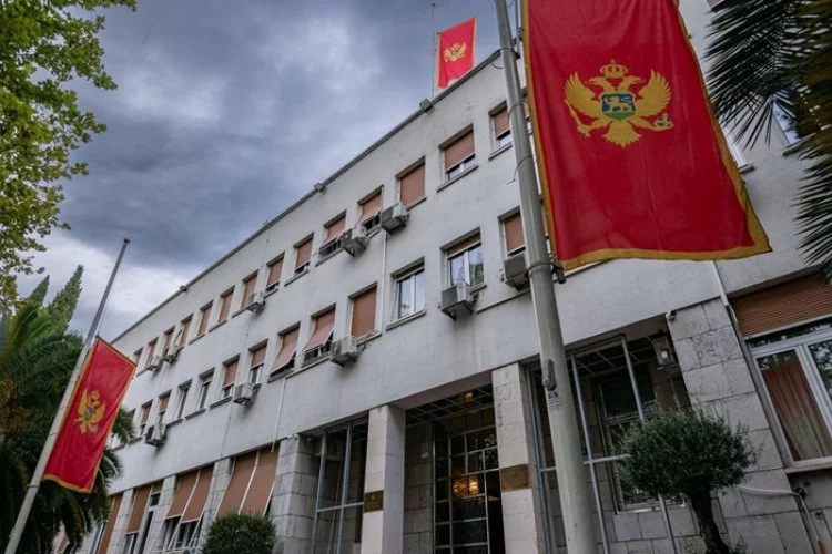 Karadağ'da mahkeme binasında bombalı saldırı