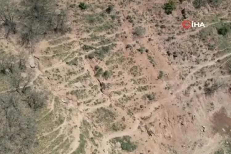 Tokat'ta kırılmanın olduğu fay hattı dron ile görüntülendi
