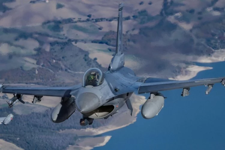 Türkiye ABD'den 40 yeni F-16 alacak, mevcut 79 F-16'sı modernize edilecek