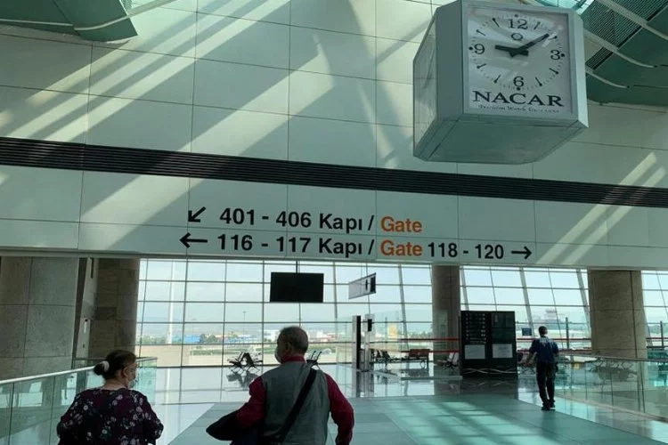 Türkiye’ye giriş yapacak yolcular için Covid-19 kuralları güncellendi