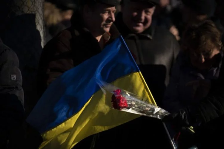 Ukrayna'da sıkı yönetim ilan edildi!
