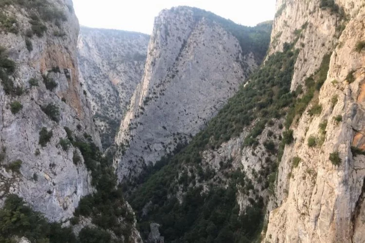 'Valla Kanyonu'nda 11 kişi mahsur kaldı
