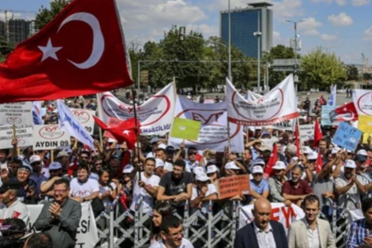 Veciha Biçer EYT Federasyonu İzmir Temsilcisi seçildi
