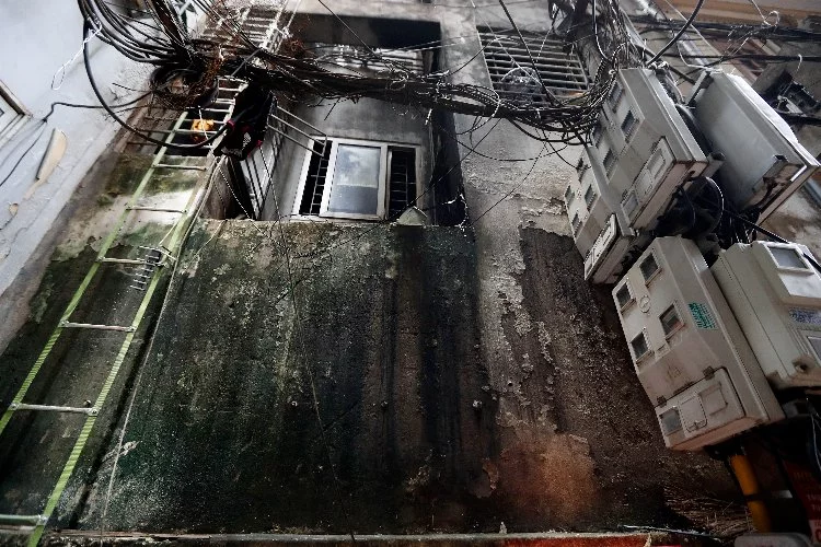 Vietnam’da 9 katlı apartmanda yangın: 30 ölü