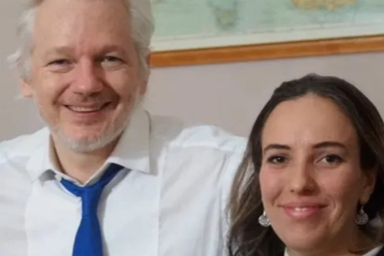 Wikileaks’in kurucusu Julian Assange hapishanede evleniyor