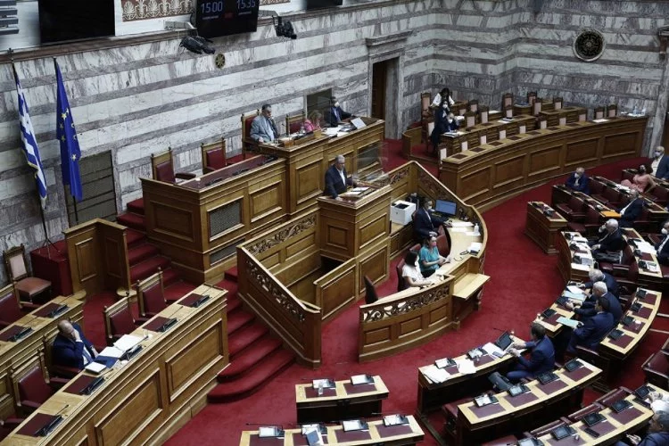 Yunanistan Genelkurmay Başkanı Floros da casus yazılımla dinlendi iddiası